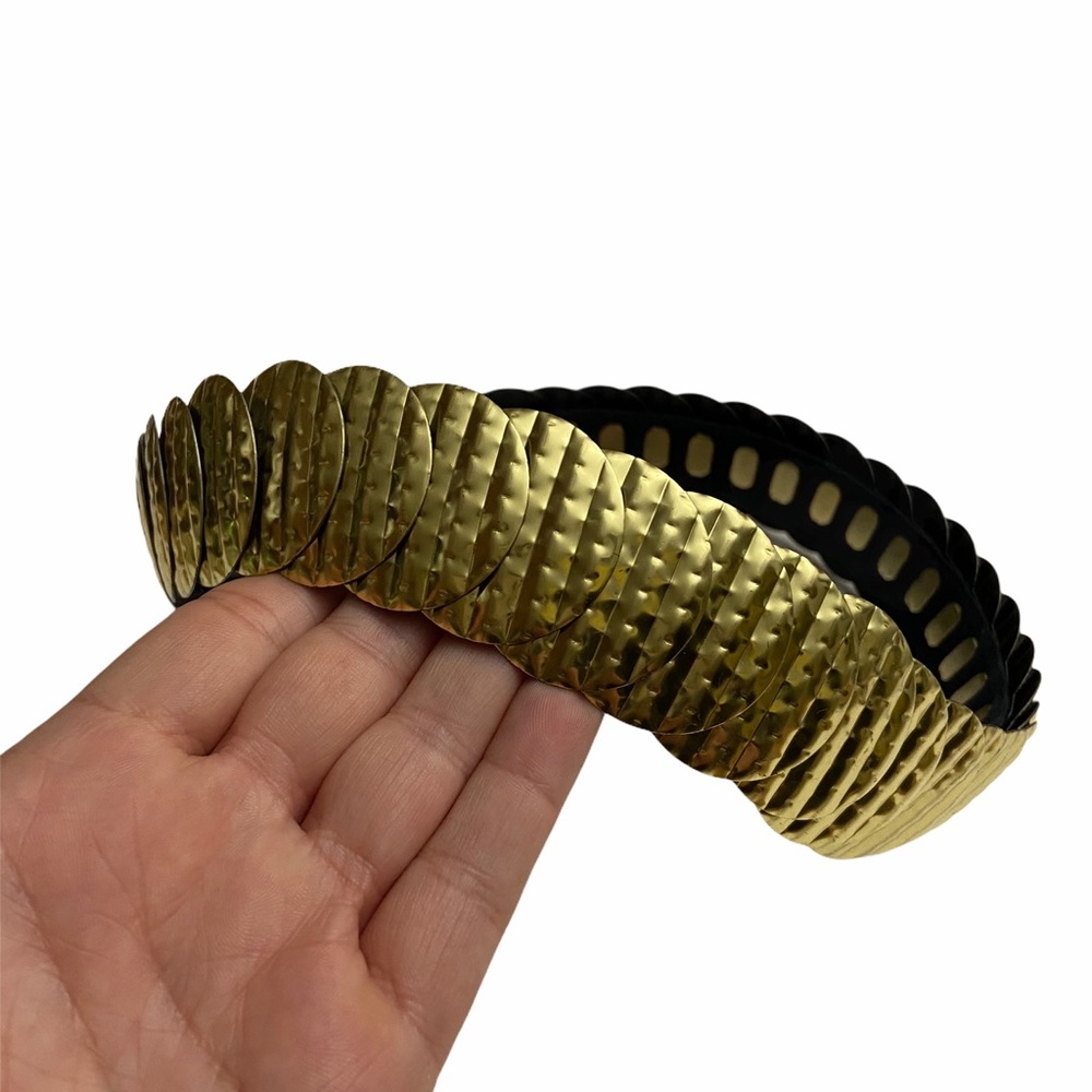 Vintage Textured Metal Disc Stretch Waist Belt - Picture 5 of 8